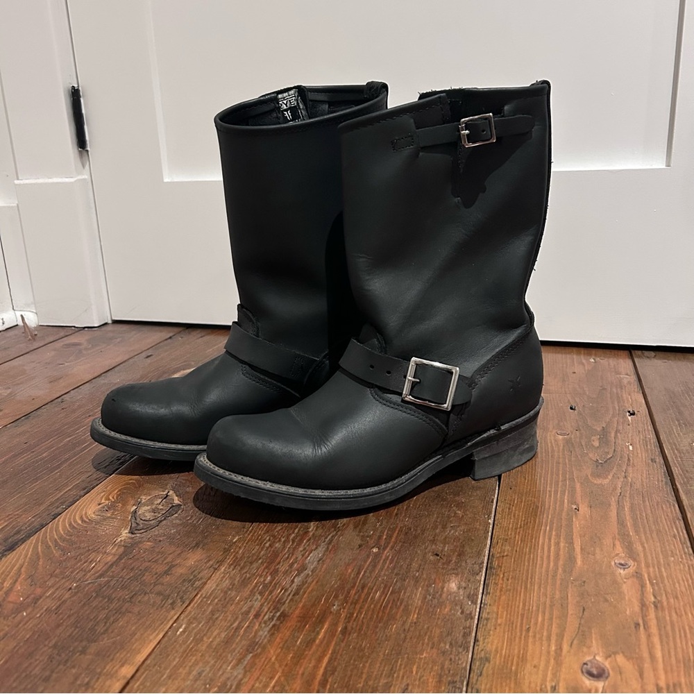 Frye Engineer 12r - size 8- Black Leather Moto Boots